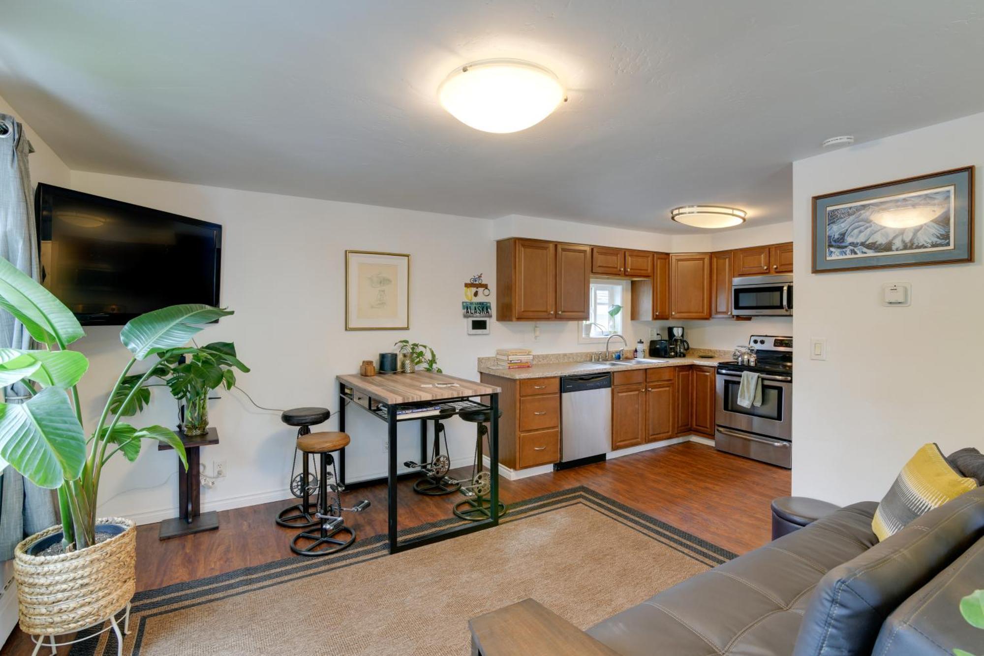 Cozy Anchorage Retreat Less Than 4 Mi To Downtown! Bagian luar foto